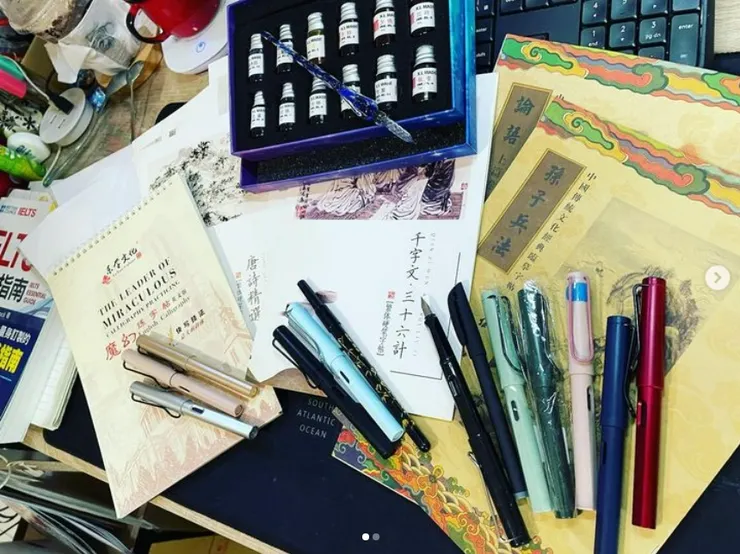 我那總是混亂的桌面，高雄，台灣，2022.