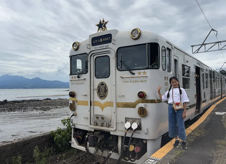 大家有注意到車頭上的雙星嗎