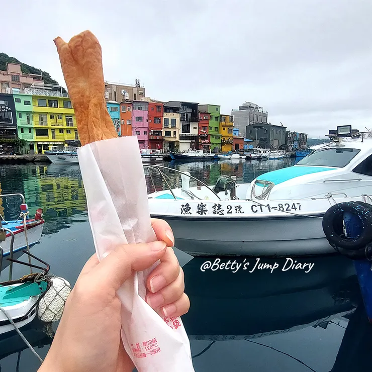 ▲基隆正濱漁港「手工炭烤吉古拉」/ 圖片來源：Betty's Jump Diary