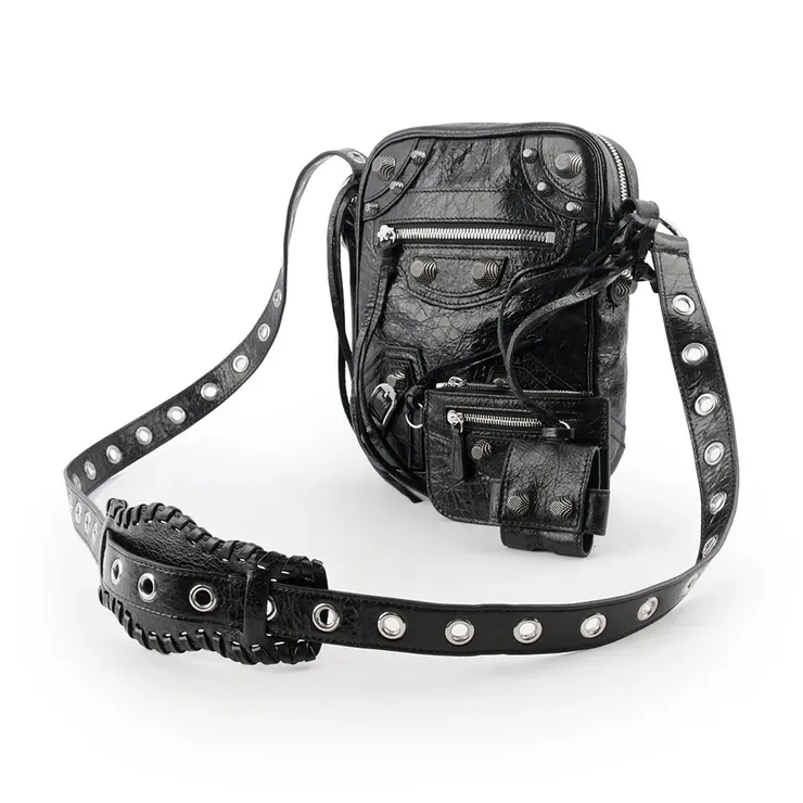 圖片來源：BALENCIAGA