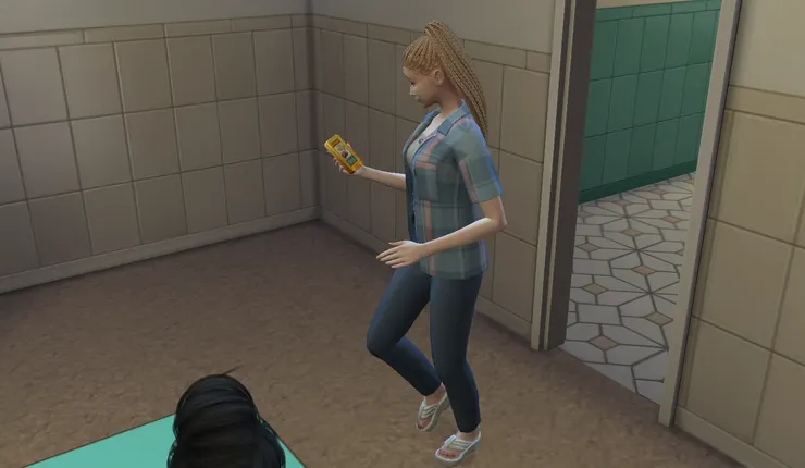 手機是黃色的欸...