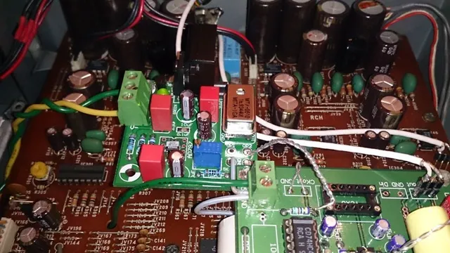 TCXO 設置在 The Flea 穩壓上,clock 輸出透過雙線絞繞接至 TCXO-PLL-Reclock-DSIX 板子