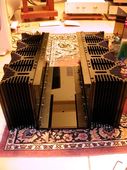 組裝好的機箱半成品