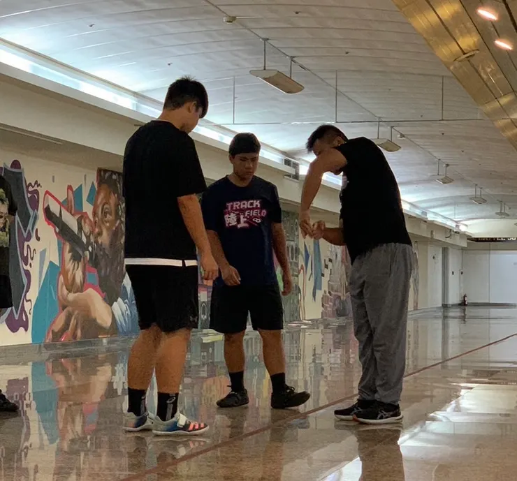 在新板特區507街舞區指導學員時,我常提醒他們: 「物體不動,就永遠不會動;一旦動起來,就會持續前行。」