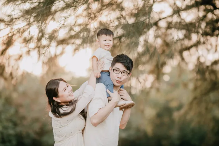 自從孩子出生後，英傑下班的療癒日常就是顧小孩