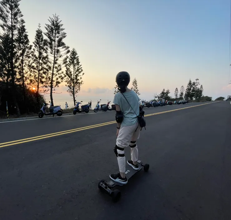 攝於屏東縣小琉球 夕陽路滑 2023.05.20