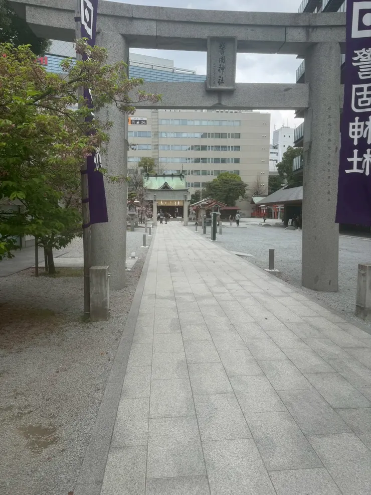 佇立於市區的警固神社