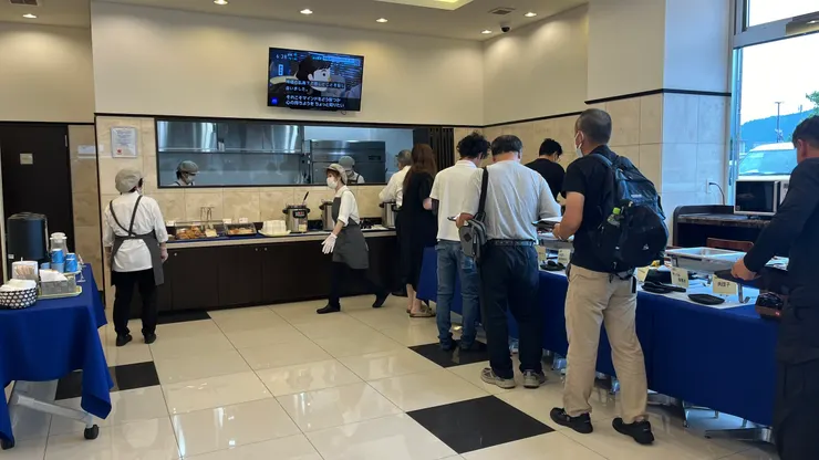 大概有不少人跟我一樣，要搭7:38的新幹線。