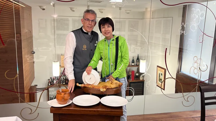 西班牙塞哥維亞烤乳豬