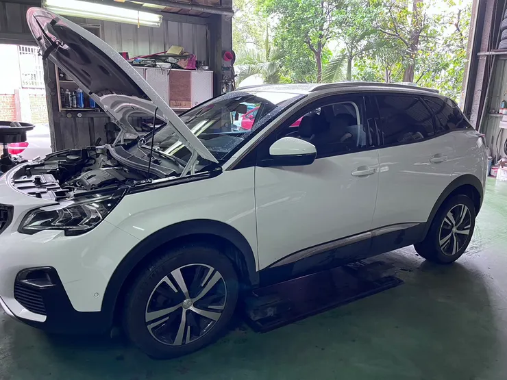 寶獅｜PEUGEOT 3008 90000 公里 新竹日揚 保養檢查