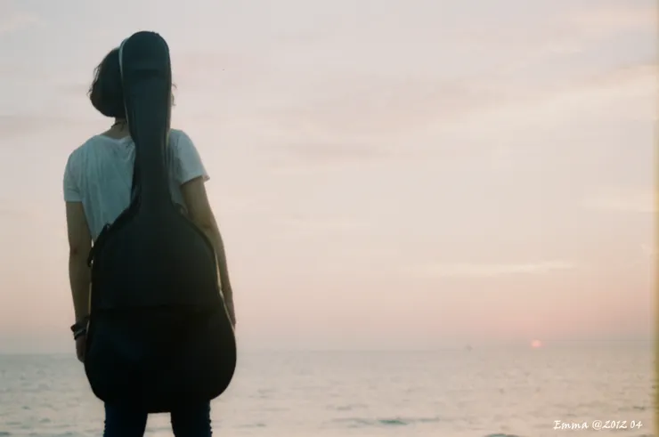 小萬 shot by Emma @西子灣，台灣。04/ 2012