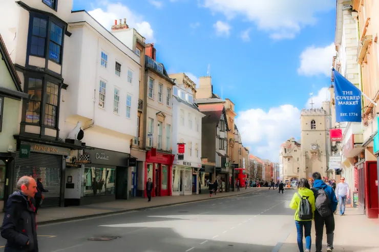 牛津高街(High Street)街景及卡爾法克斯塔(Carfax Tower)