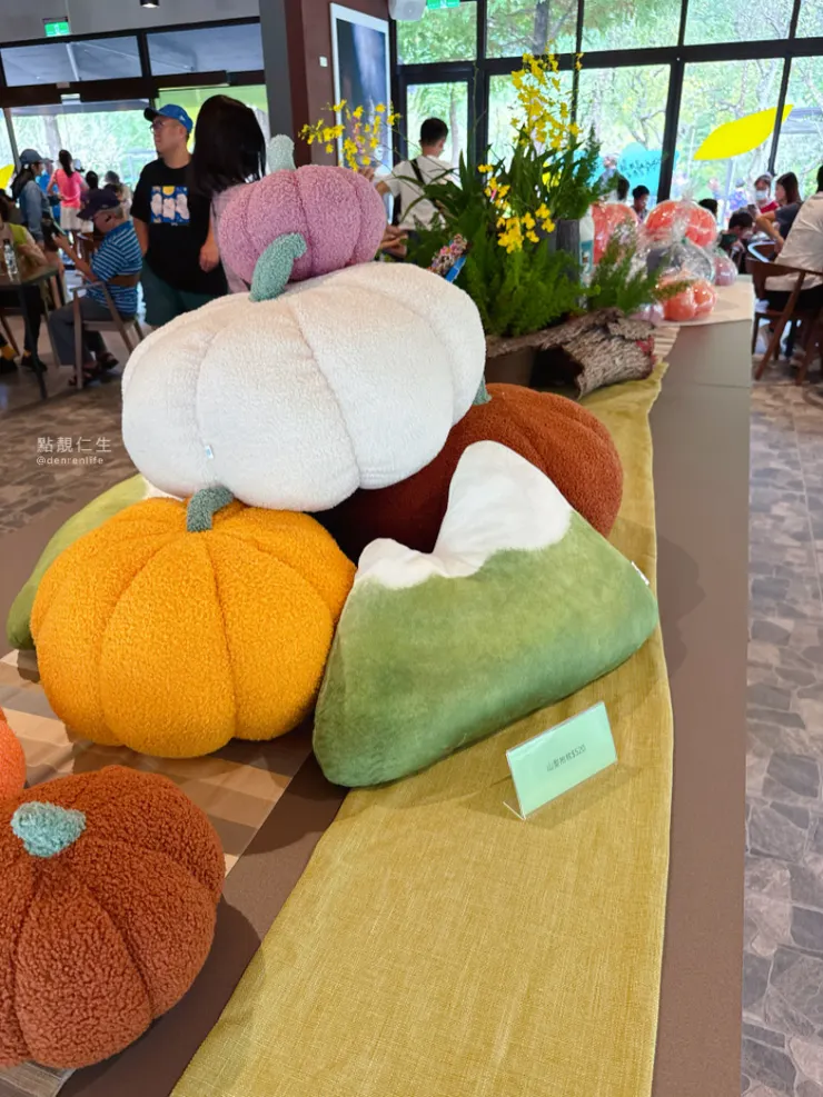可可愛愛的抱枕 ｜春秋山林 販賣區
