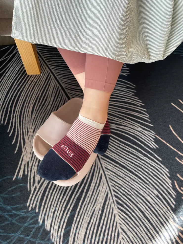 時尚船襪-條紋棗紅