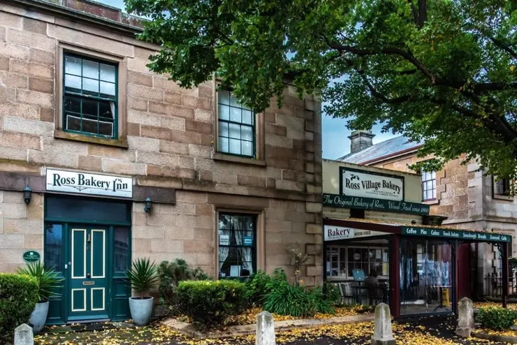 麵包店旁邊還有他們的旅館,但網路上查不到是否還在營業。圖/hobartandbeyond