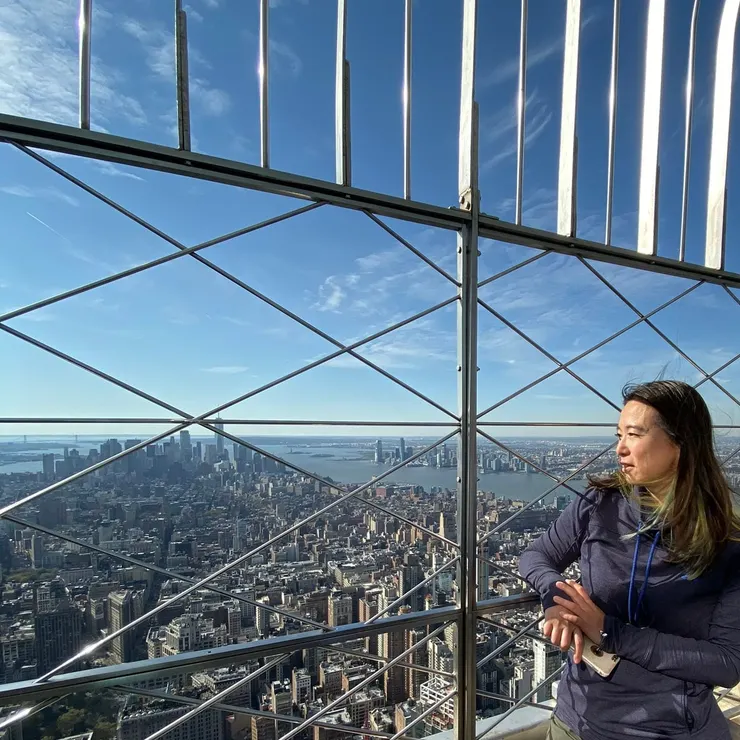 萬里無雲的好天氣，可以看到紐約迷人的城市景色