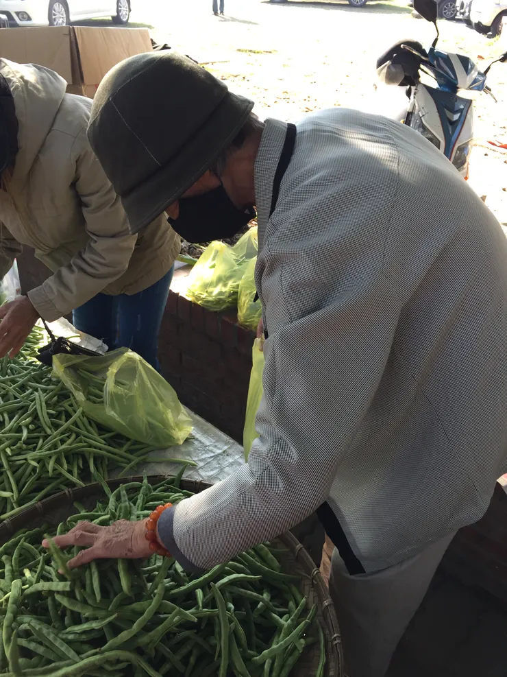 買菜一定要仔細挑選最好的