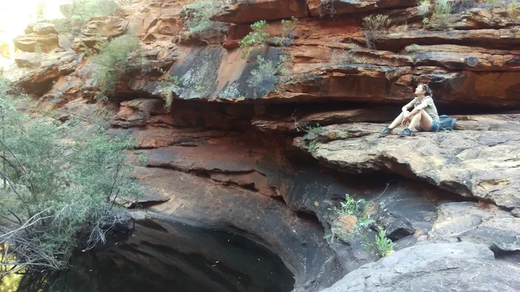 國王峽谷-照片裡的是導遊