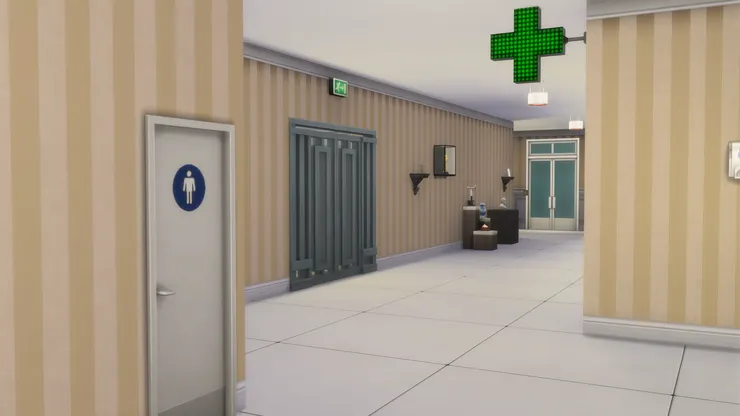 從後門這邊望向走廊。這邊有洗手間。