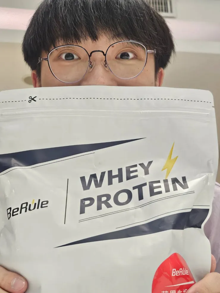 #再多來一張合照 XDD 有人知道我在哪拍嗎???