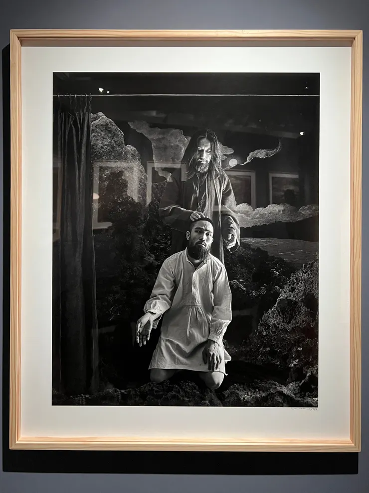 馮君藍，《同在一夜》，2022，藝術微噴相紙。本文作者拍攝。