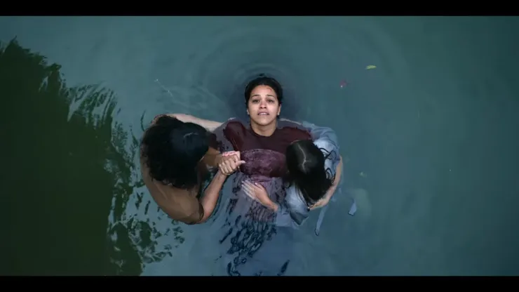 這是想到要如何救媽媽的畫面。