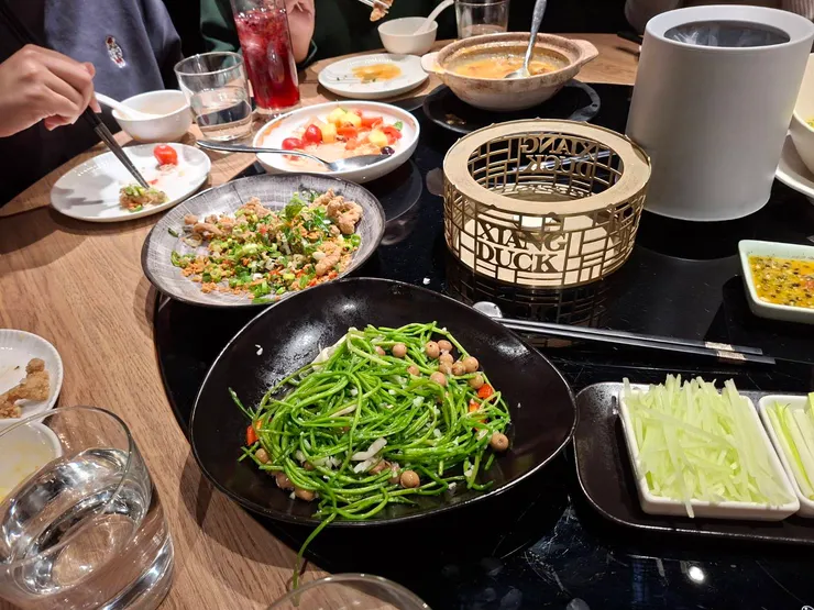 終於吃到享鴨，想吃好久了><