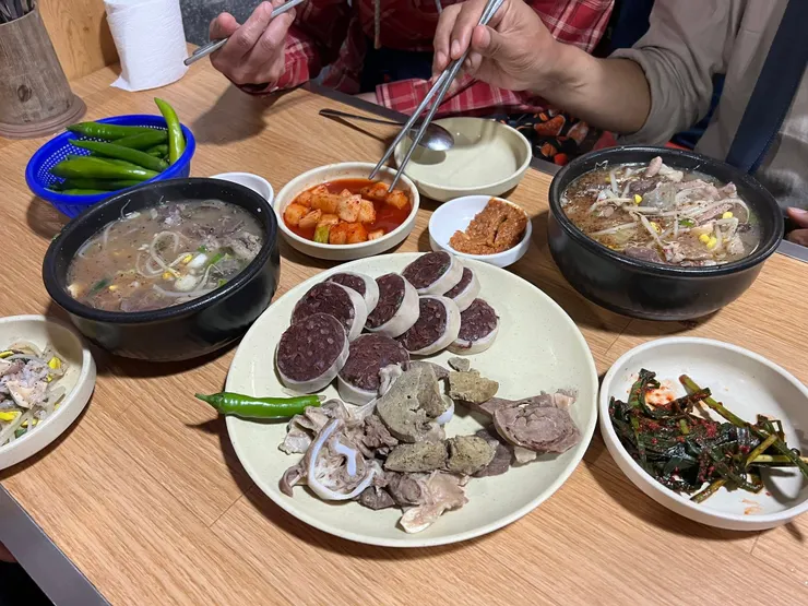 這樣子39000韓元，韓國外食不便宜。