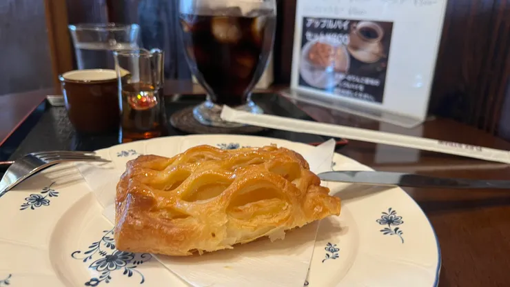 來到蘋果產地，當然要大嗑蘋果派。