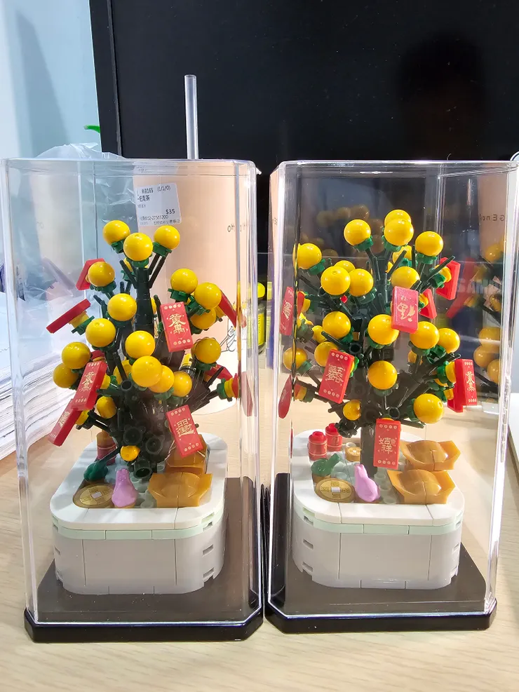 自己再去大創買的防塵盒，送禮非常有誠意