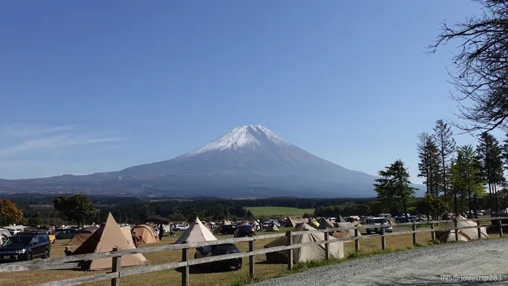 富士山與帳篷