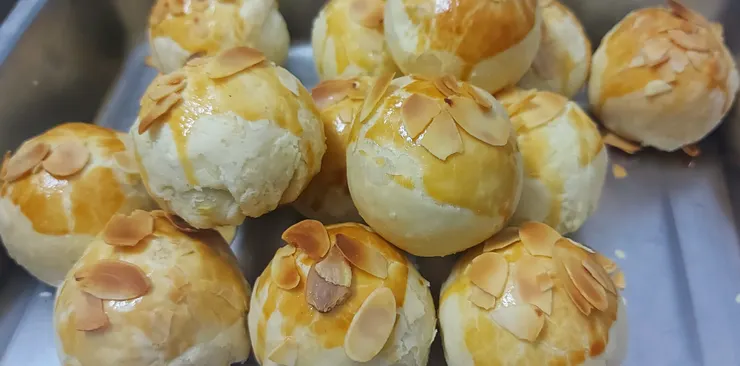 圖片來源：灰鸚鵡小灰寶貝《【蛋黃酥DIY】中秋節就是要吃蛋黃酥😋》https://www.potatomedia.co/s/aVYqYPno