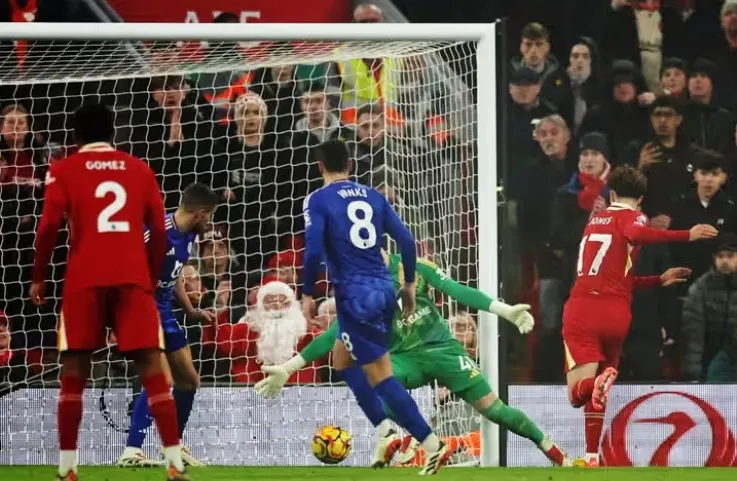 卻特斯鍾斯近門撞入為利物浦反超前2:1