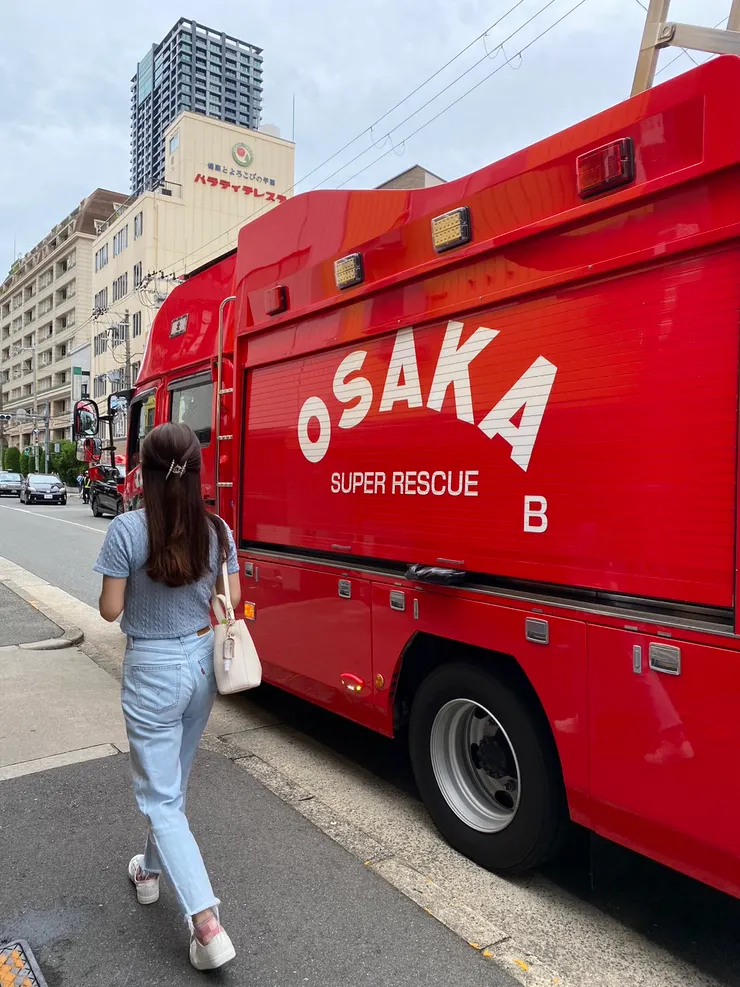 有點美式風格的消防車，好像在紐約（？）