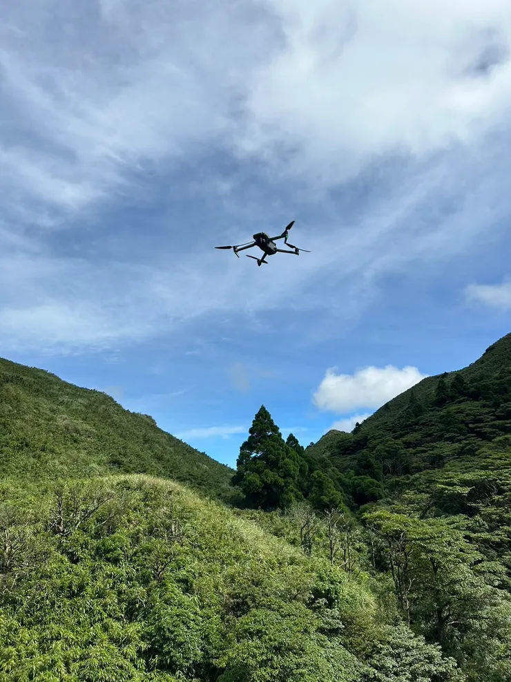 趁飛空拍的時間偷懶休息補給一下