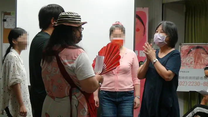 (圖說:思蓉最愛上李憶銖老師的寫作表演課。)