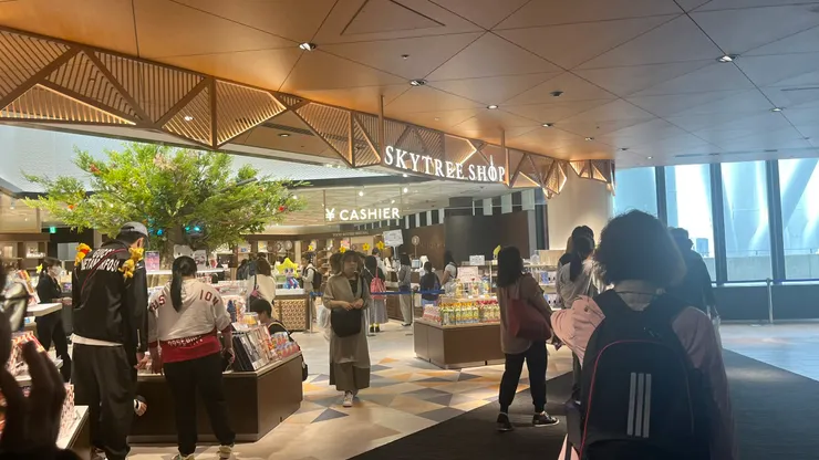 記得多預留點時間，因為這間大到很好逛。