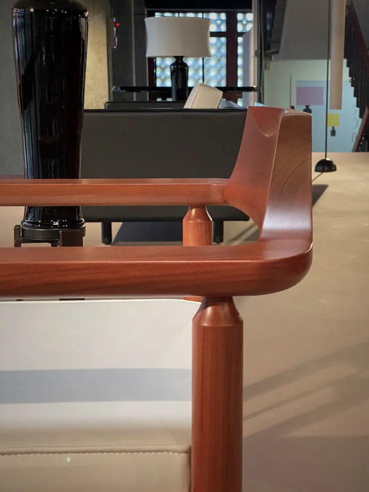 圓腳太師椅細節