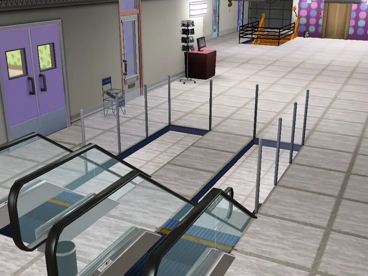 我想這空間通透點，所以用了玻璃圍欄。