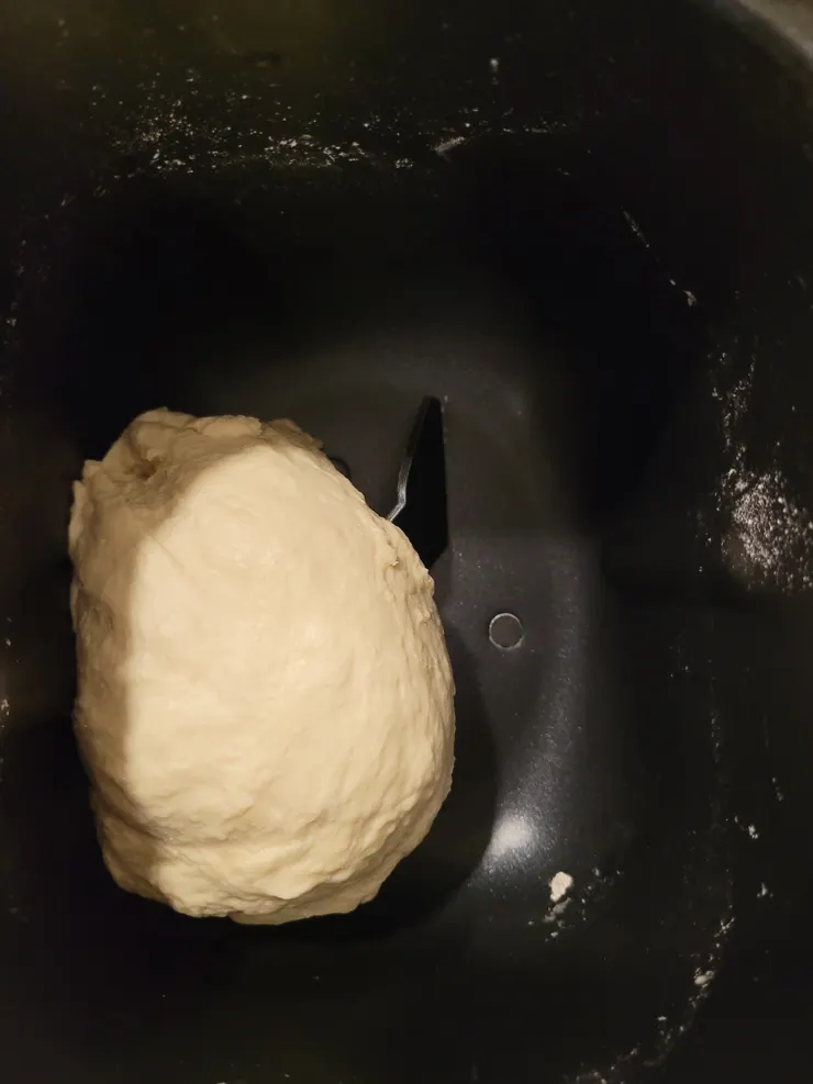 未加入奶油和鹽巴前的麵糰