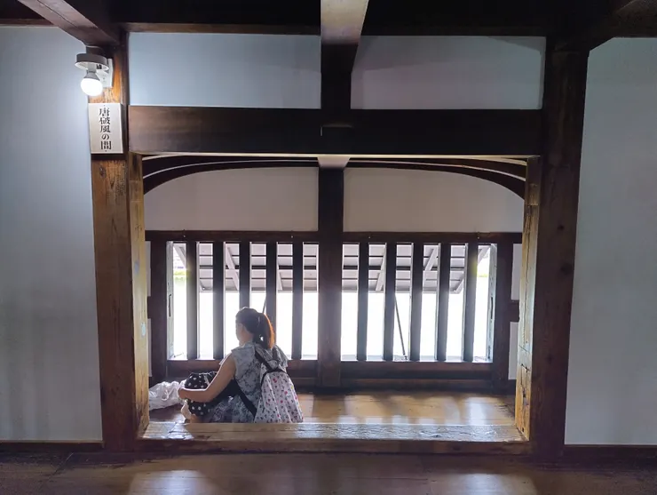 唐破風之間風很大