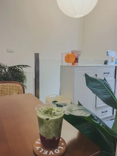 台北日常咖啡商行｜草莓抹茶鮮奶