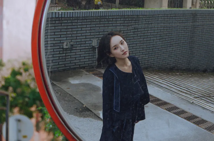 音樂創作者法蘭 Fran 專訪。/攝影:ioauue