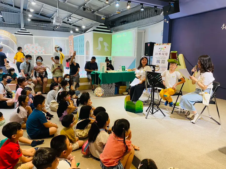 莎拉老師的聲音無論在錄音室還是現場聽都一樣動人