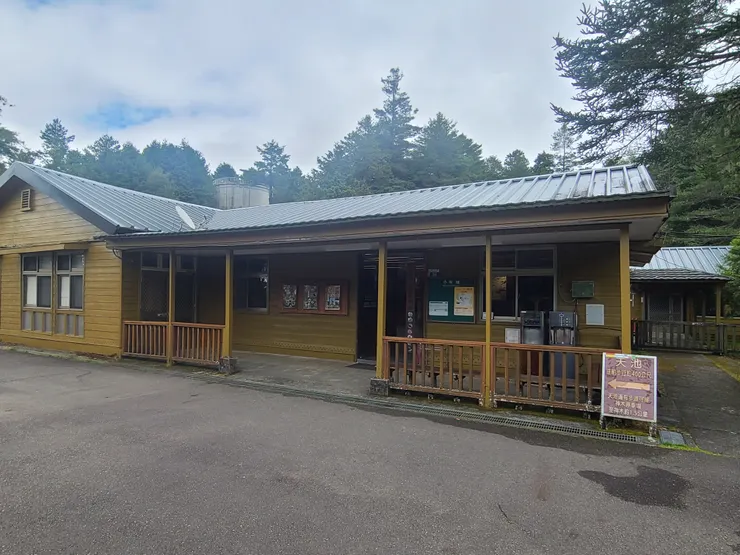 有廁所也有飲水機