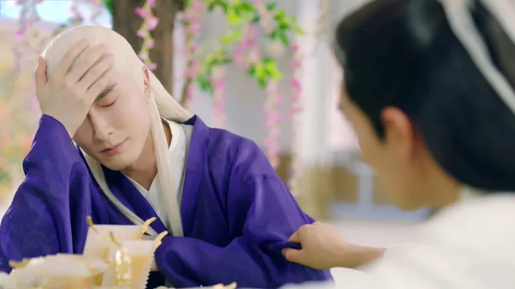 略顯稚氣的動作