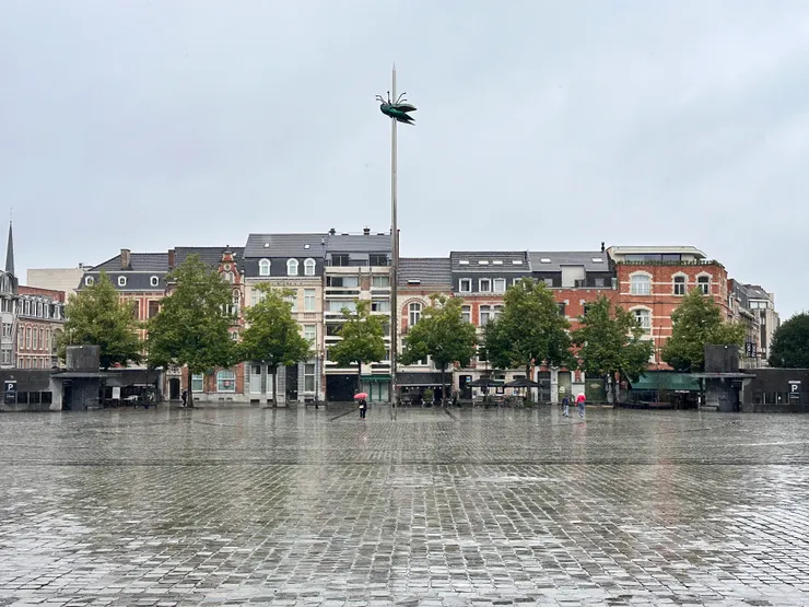 攝於週日的廣場樣貌