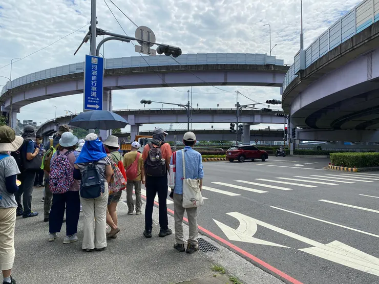 切進河濱自行車道