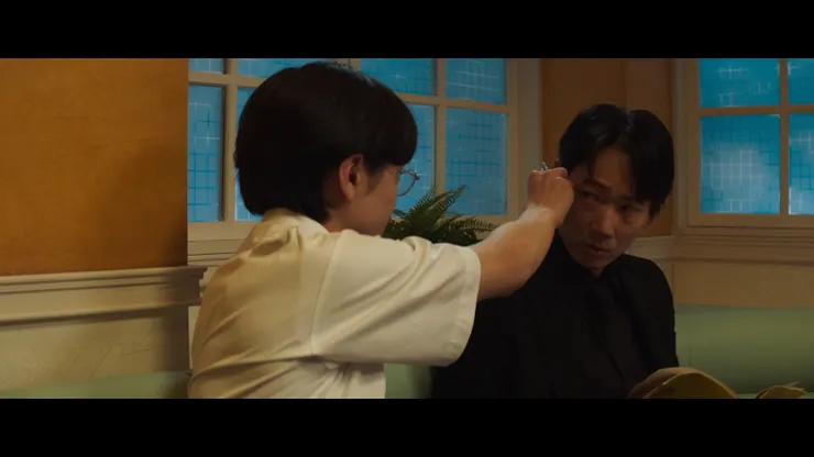 電影版只要是一對一，都是聰實主導課程，呈現「國中生教黑道唱歌」的趣味