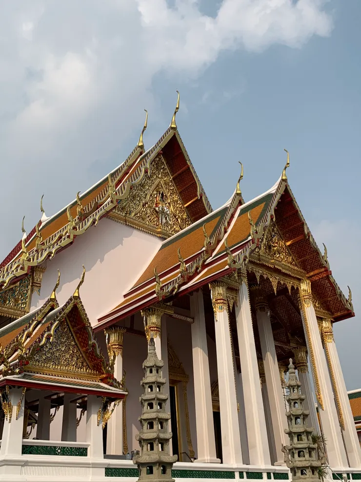 蘇泰寺位在曼谷老城區,喜歡泰國寺廟的朋友一定要去參觀